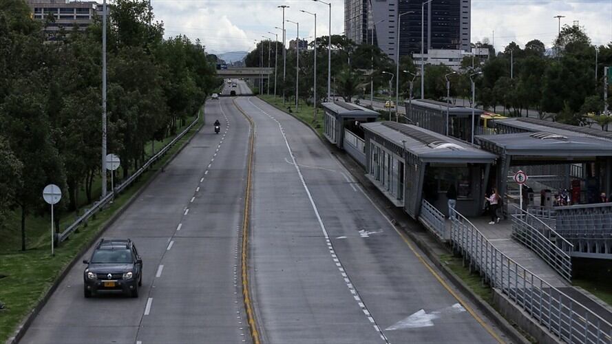 La Alcaldía de Bogotá decretó nuevas medidas para controlar los contagios de COVID-19 en la capital del país.. Foto: Colprensa - Camila Díaz