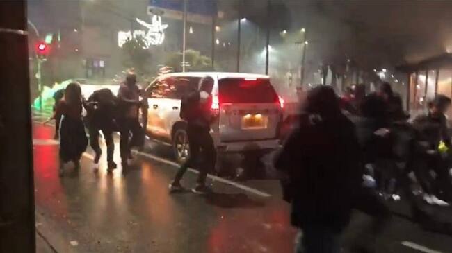 Momento exacto del ataque al alcalde Manizales. Foto: Tomada de redes sociales.