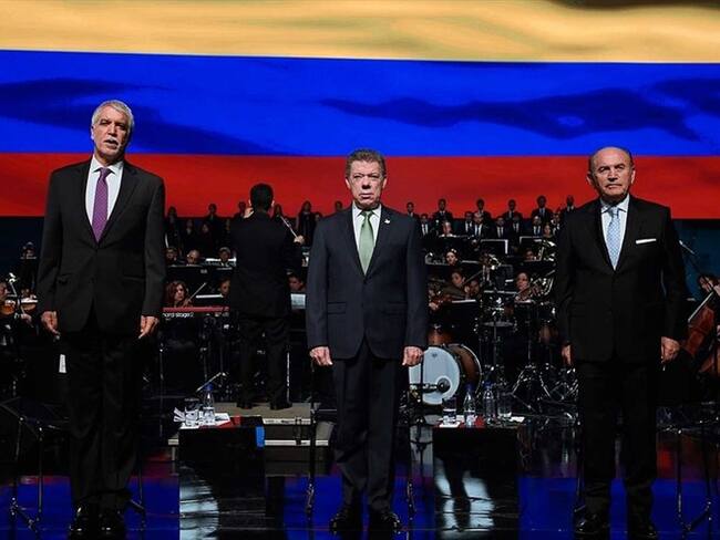 Juan Manuel Santos, Enrique Peñalosa y Kadir Topbas, en la Cumbre Mundial de Alcaldes. Foto: Associated Press - AP