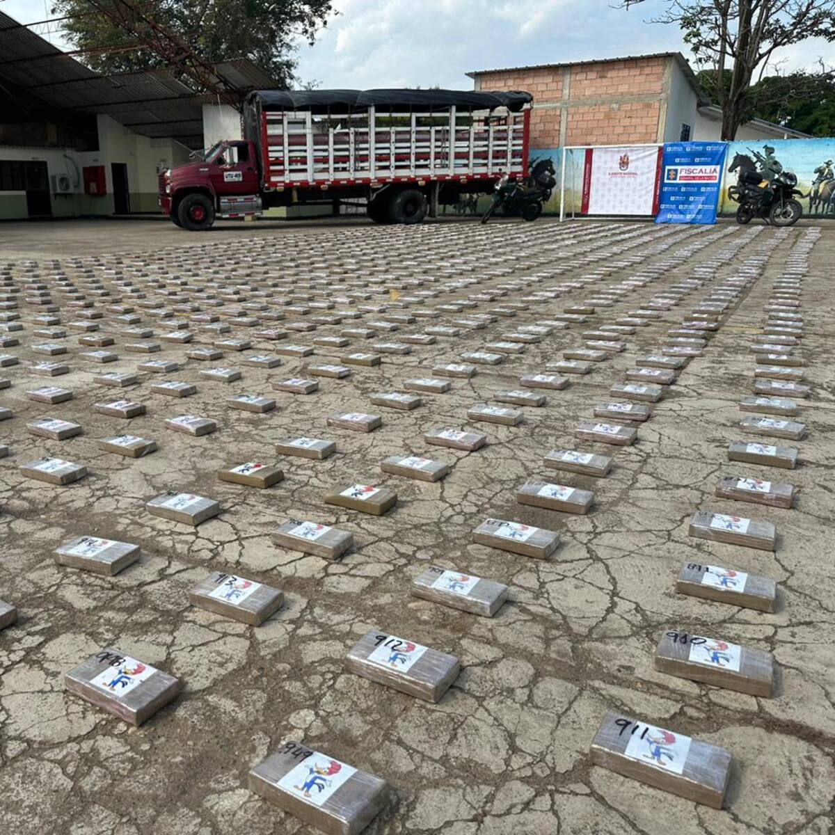 Más de 10 toneladas de droga fueron incautadas por FF.MM. y Policía en tres departamentos