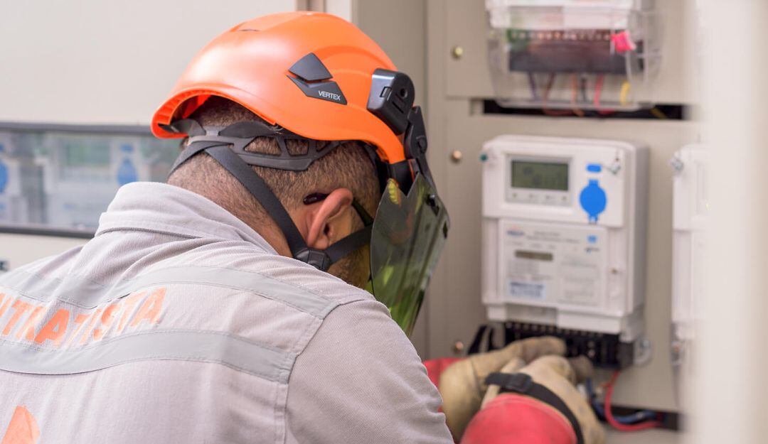 Imagen de referencia trabajador empresa Celsia. Foto: