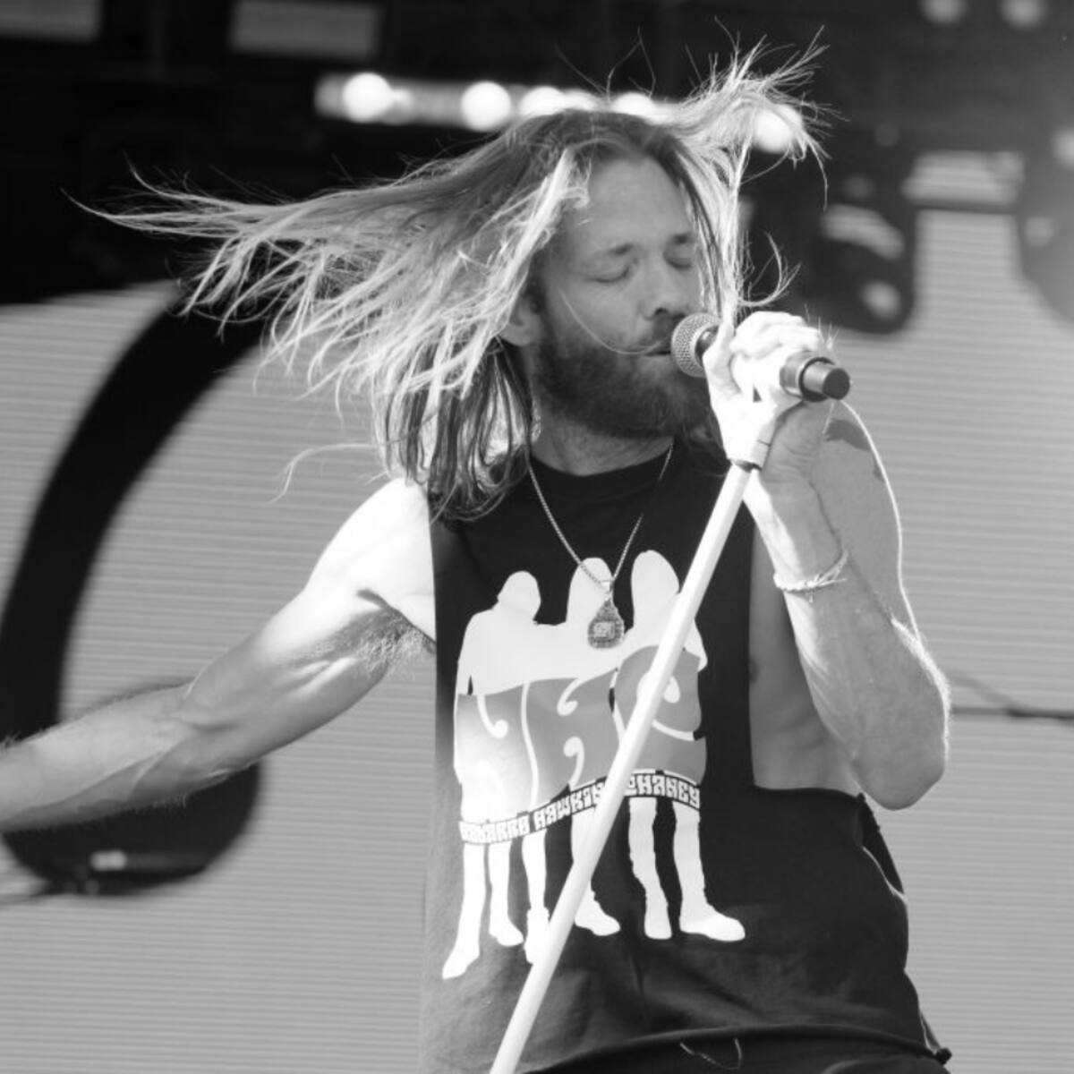 Foo Fighters regresa a los escenarios para rendir homenaje a Taylor Hawkins