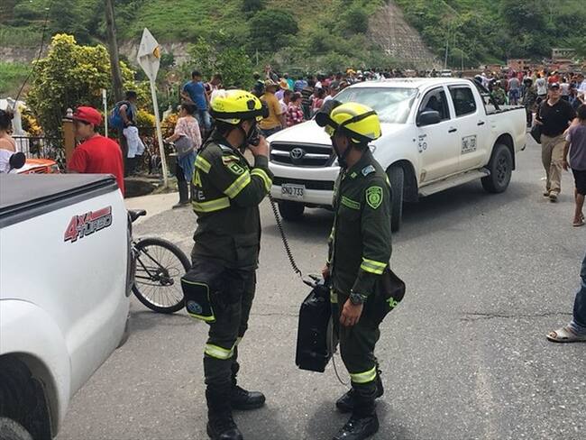 La Policía Nacional apoya las labores de evacuación y seguimiento a la emergencia ocasionada por el proyecto Hidroituango. Foto: Colprensa