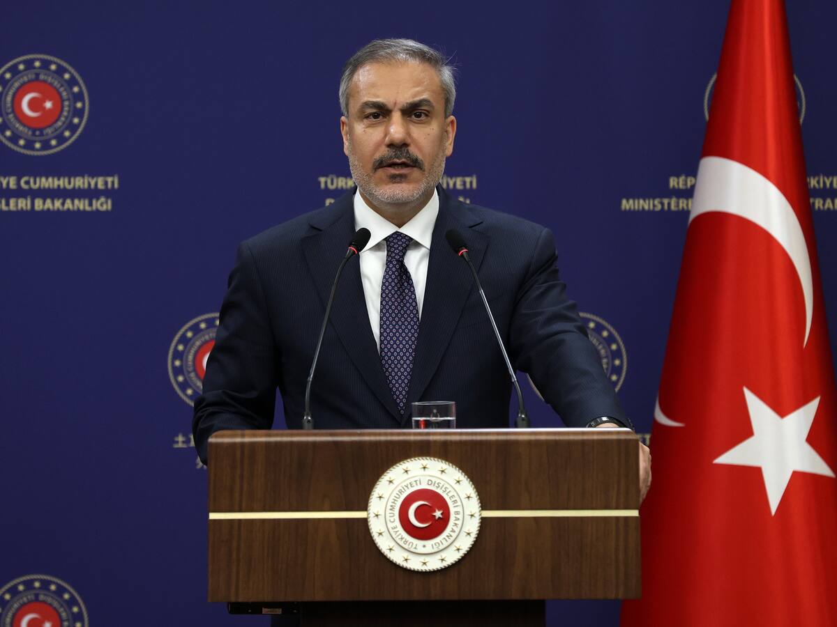 Turquía dijo que convenció a Rusia y a Irán para que no apoyen a Bachar al Asad