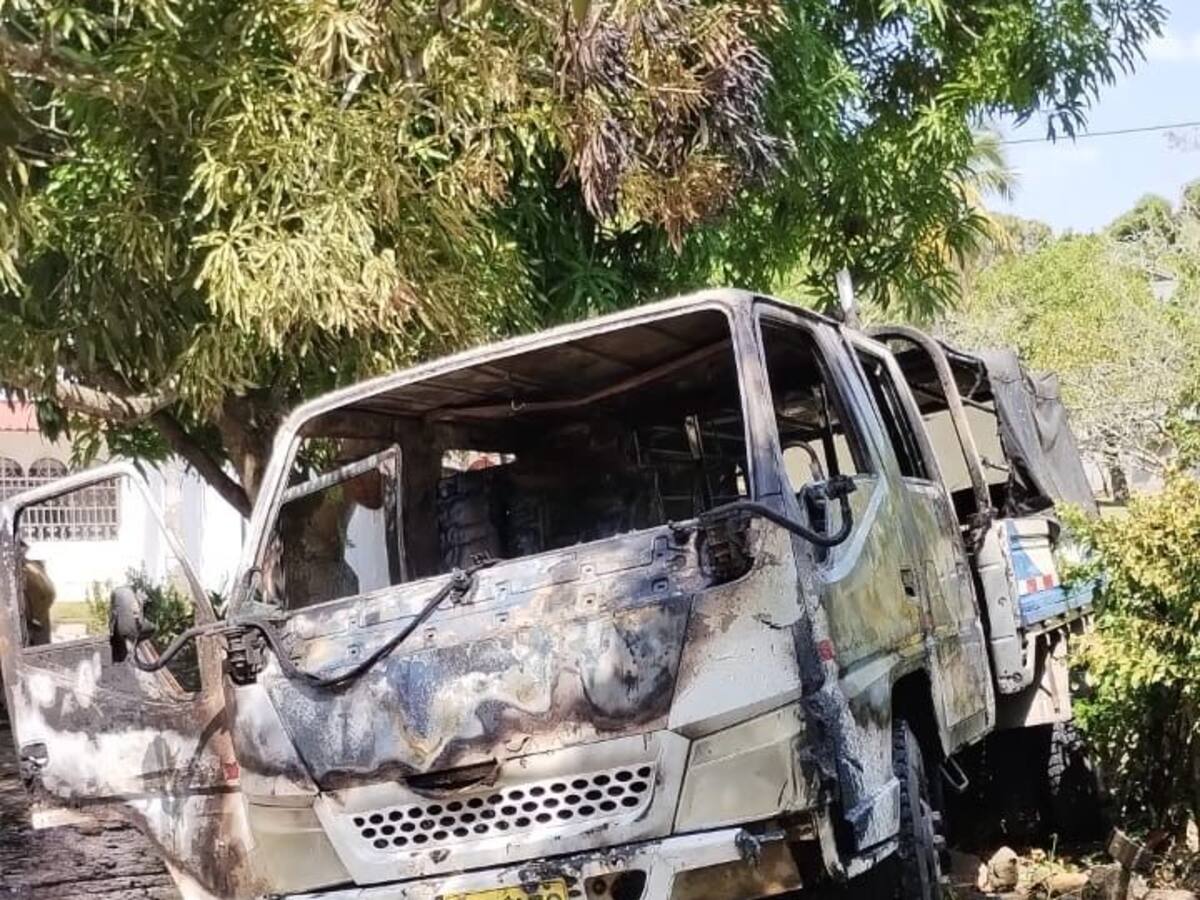 Autoridades ofrecen recompensa para esclarecer casos de quema de vehículos en Córdoba