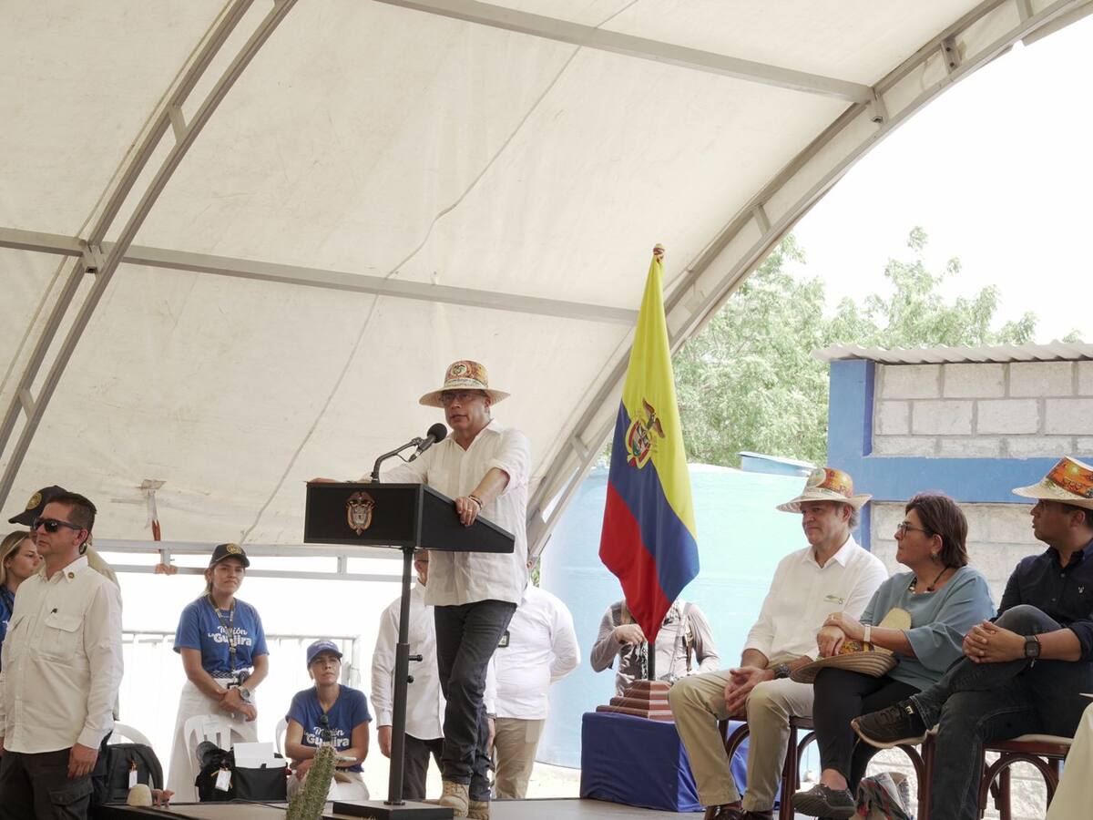 Los cachacos que mandamos a La Guajira buscaron robarse la plata: Petro