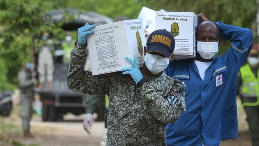 Se busca habilitar 65 carrotanques de agua potable en regiones como Soacha, seis hospitales móviles de campaña y ocho albergues para migrantes y habitantes de calle durante el aislamiento. Foto: Presidencia de la República