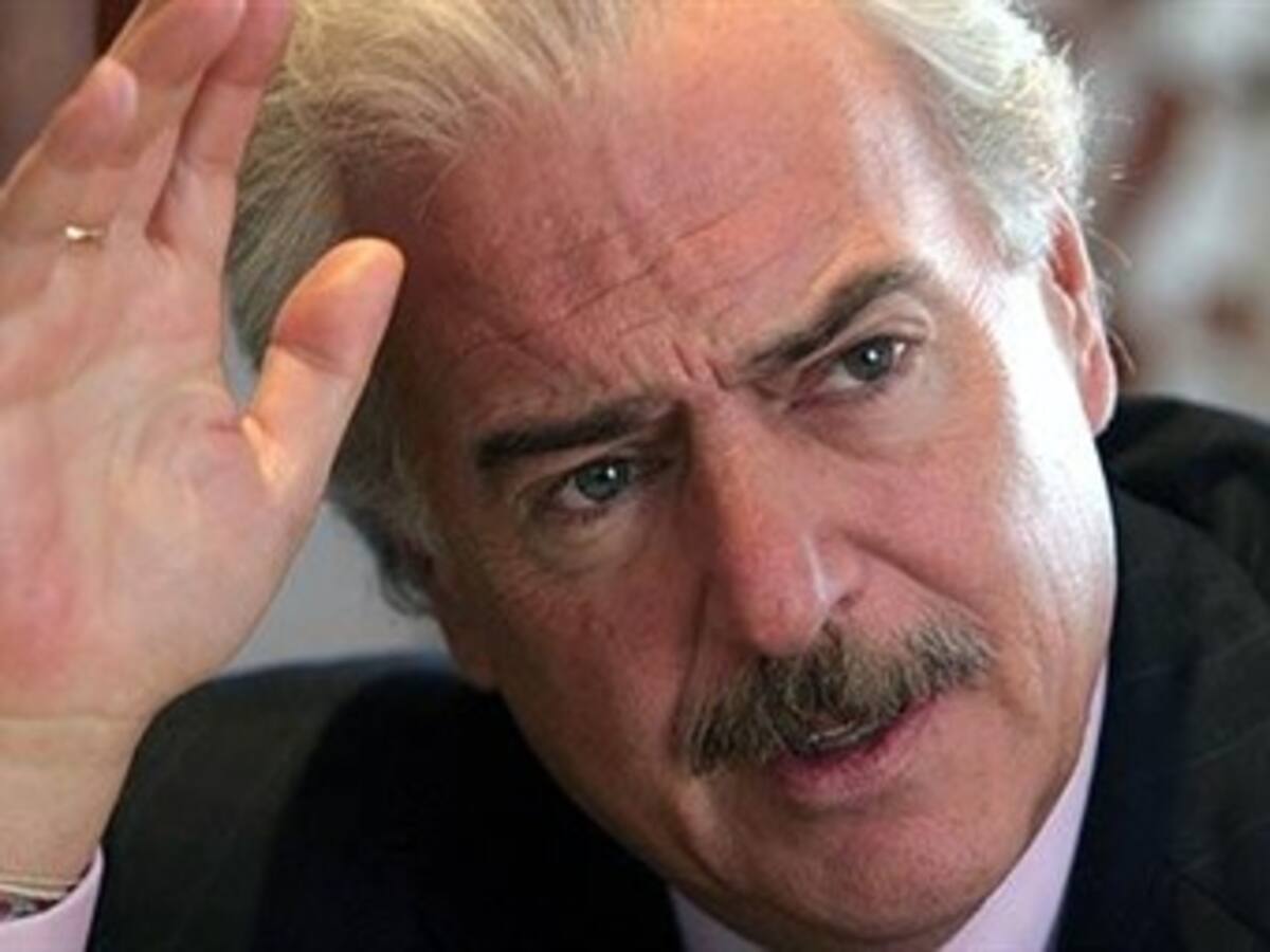 Crece polémica entre expresidente Andrés Pastrana y Ministro del Interior
