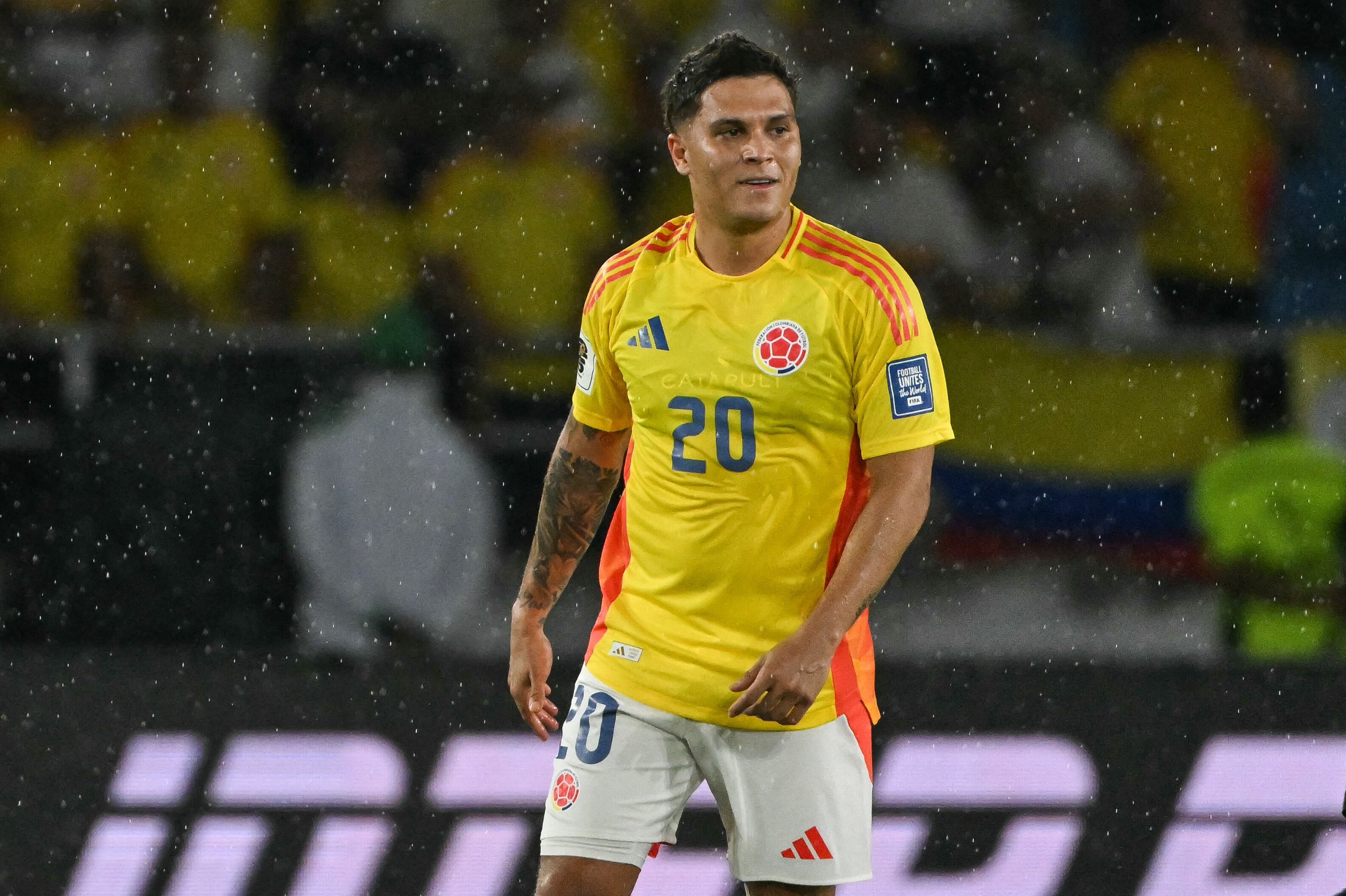 Juan Fernando Quintero celebró el pase de la Selección Colombia al Mundial 2026. (Photo by Luis ACOSTA / AFP)