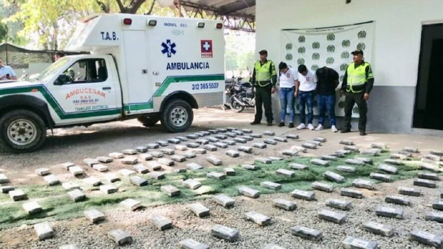 Incautan ‘narco-ambulancia’ con 156 kilos de cocaína en el Magdalena . Foto: Policía del Magdalena