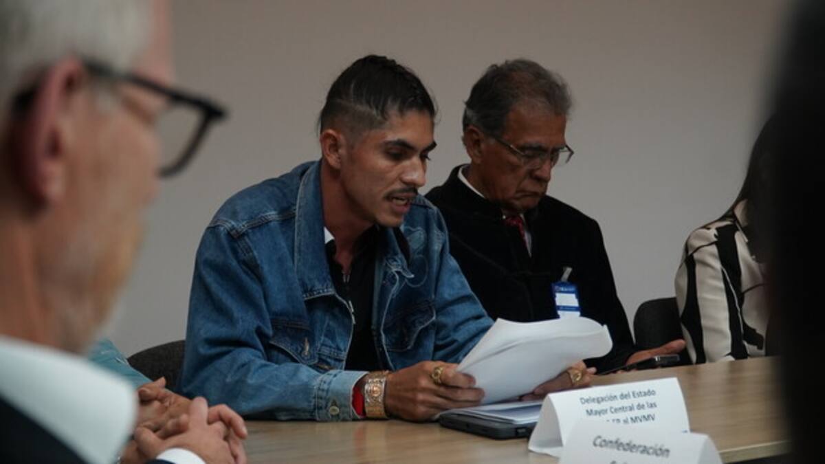 Alias ‘Andrey’ aseguró que los disidentes detenidos en las camionetas son delegados de paz