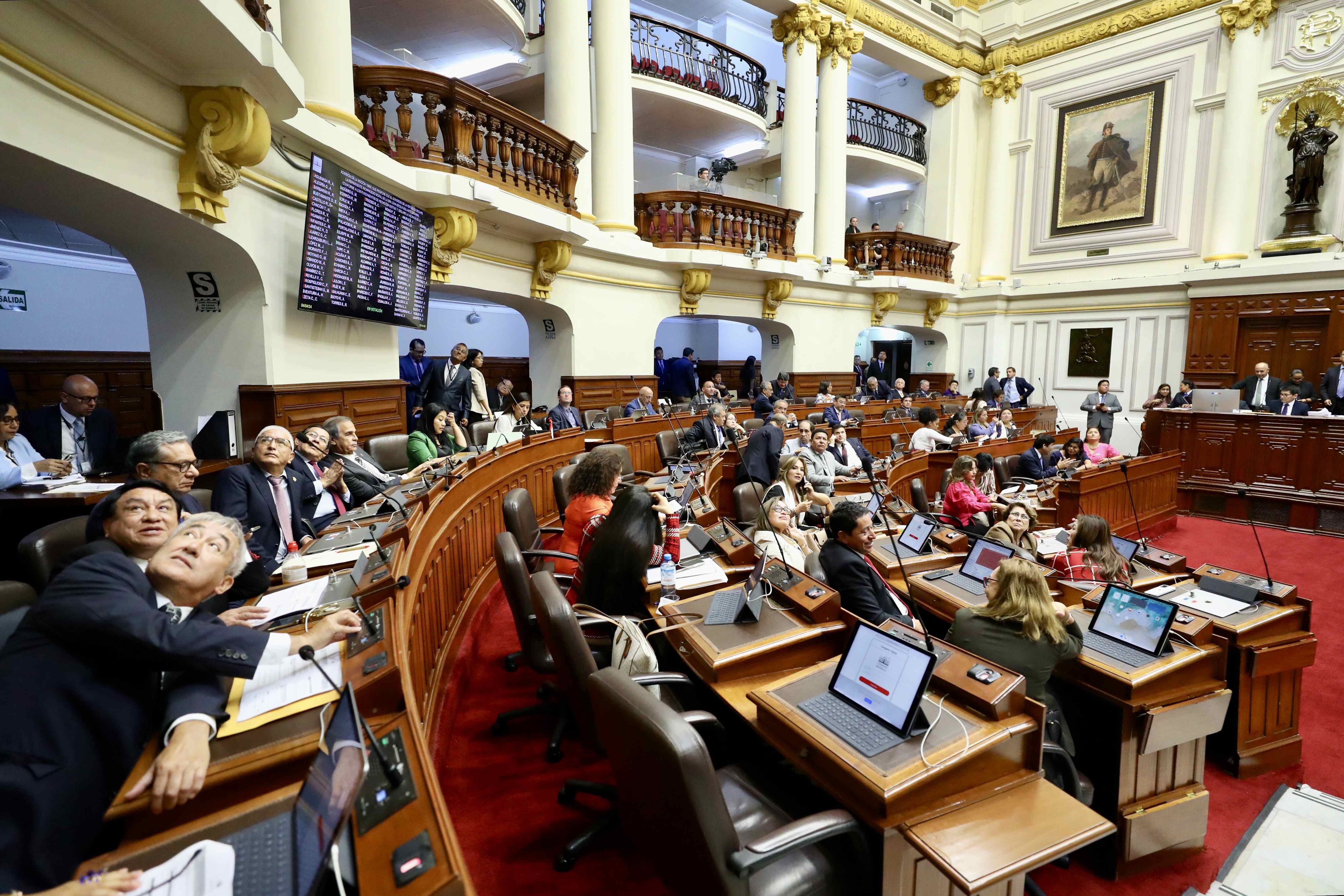 El Congreso peruano rechaza la admisión de dos mociones de destitución de Boluarte. Foto: EFE.
