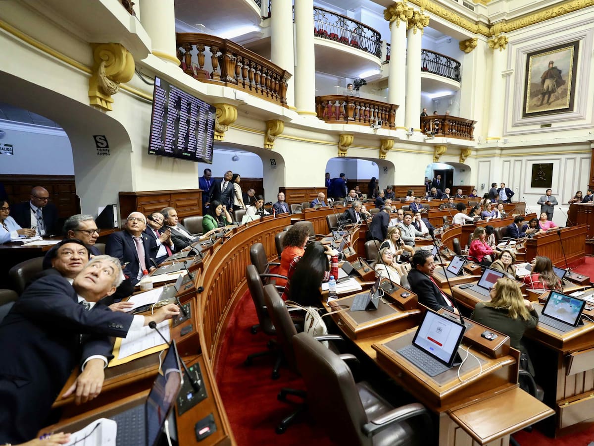 Congreso de Perú rechazó la admisión de dos mociones de destitución contra Dina Boluarte