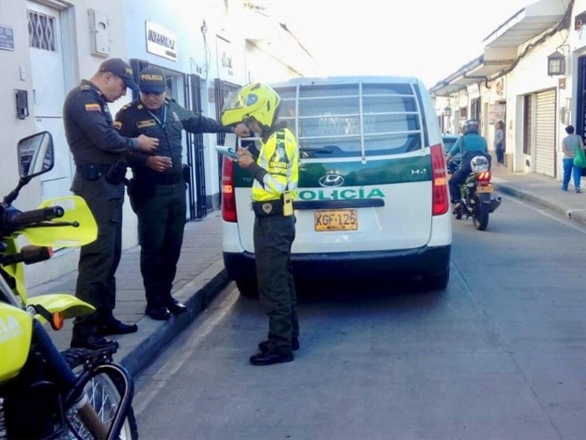 Policía aplicó comparendo a uno de sus compañeros en Popayán