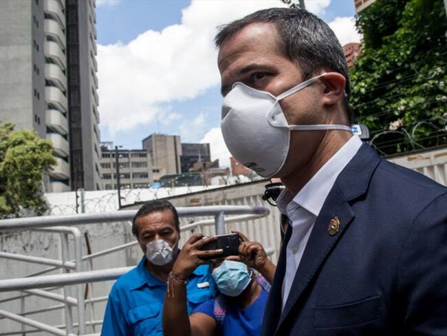 ¿Se debilita el gobierno interino de Juan Guaidó?