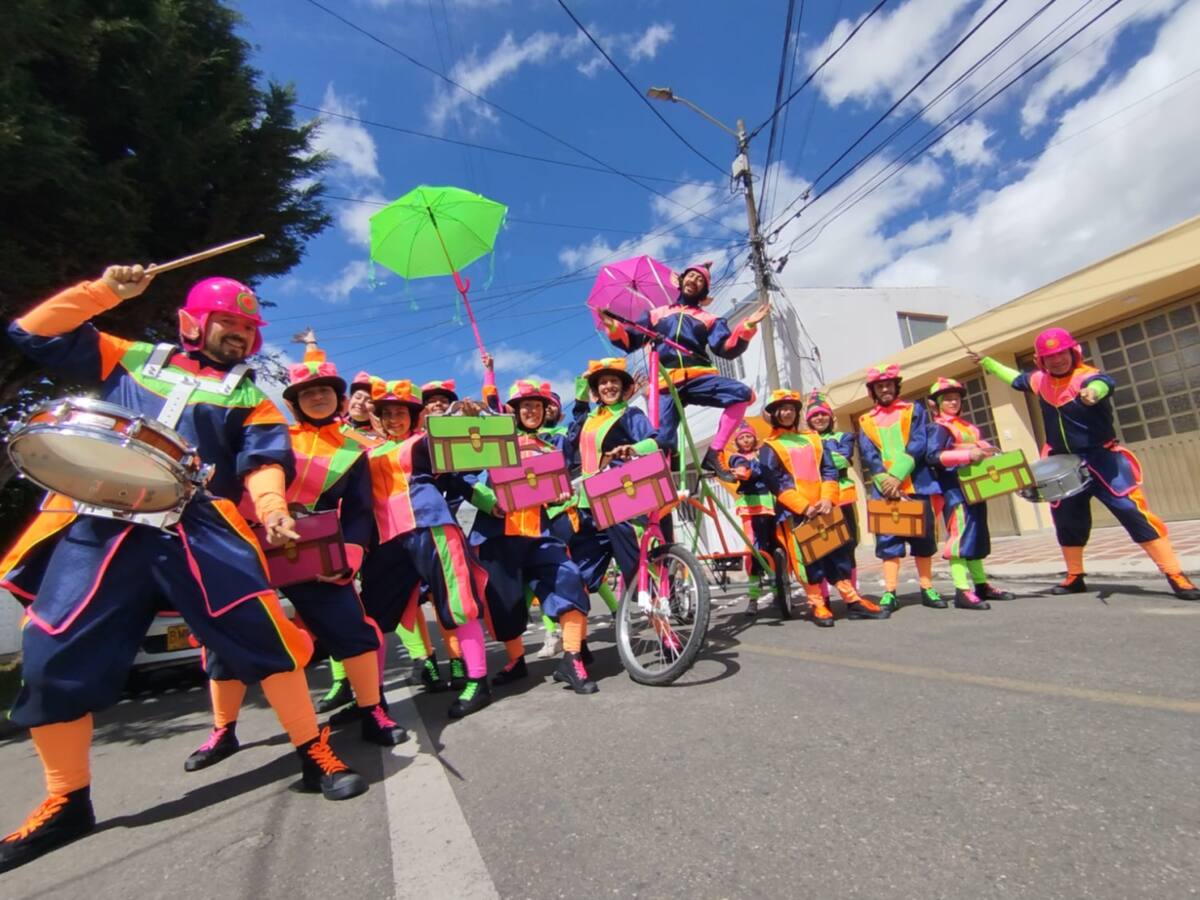 Todo lo que tiene que saber del desfile de Navidad el Día de Velitas en Bogotá