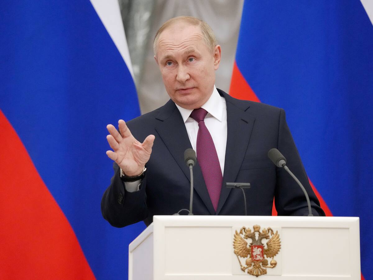 Macron y Scholz exigen a Putin un alto al fuego y que negocie con Kiev