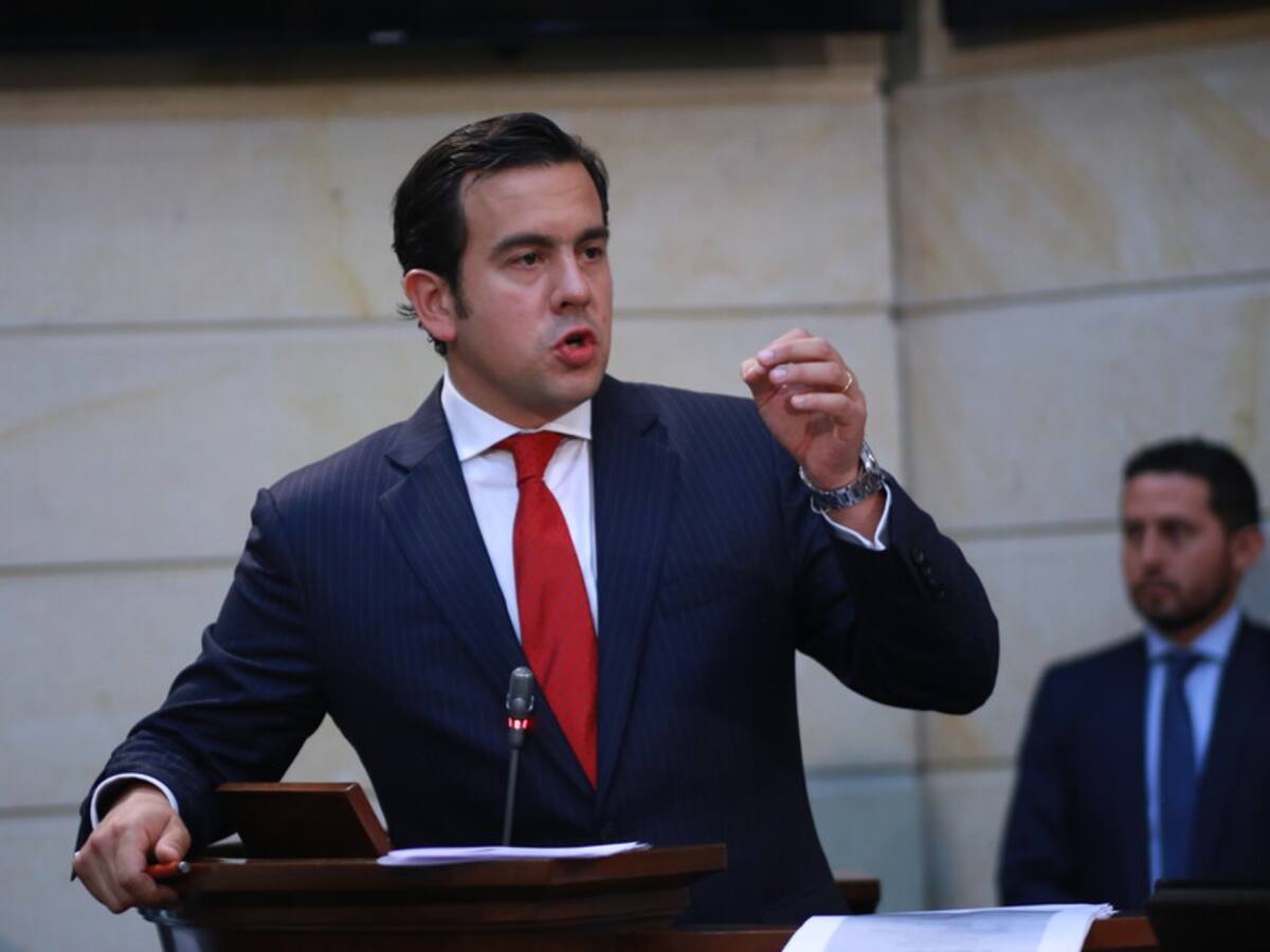 El senador Rodrigo Lara renunció al Nuevo Liberalismo