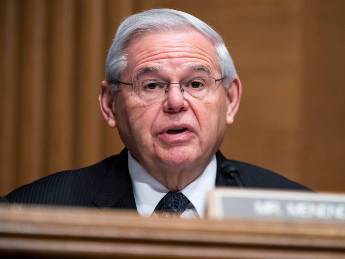 Bob Menéndez habla sobre la llegada de Gustavo Petro a la Presidencia de Colombia