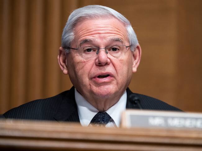 Bob Menéndez habla sobre la llegada de Gustavo Petro a la Presidencia de Colombia