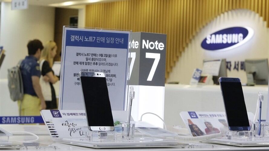 Usuarios de Samsung. Foto: Associated Press - AP.