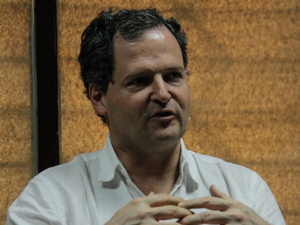 Jaramillo califica de «violento» el mandato de hacer «trizas» los acuerdos de paz