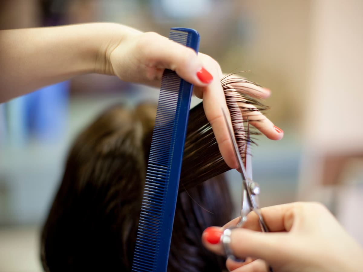 Calendario lunar septiembre 2025: Luna llena, mejores días y horas para cortarse el pelo