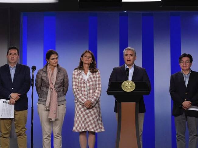 Colombianos y residentes en el país que hayan estado en Europa y Asia deberán someterse a un aislamiento preventivo obligatorio. Foto: Cortesía/ Presidencia.