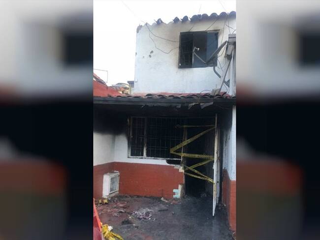 Tres adultos y dos menores de la familia Carreño Salazar fallecieron luego de que su vivienda se incendiara en la madrugada. Foto: Alejandra Rodríguez (W Radio)