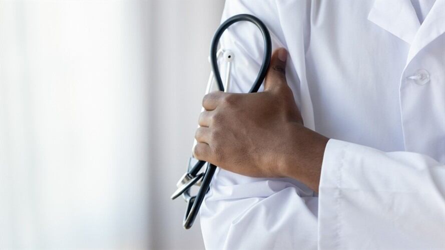 El cuerpo médico pide al Alcalde de Cali adelantar programas que generen conciencia sobre la labor que cumplen los profesionales de la salud en medio de la crisis provocada por el covid-19. Foto: Getty Images