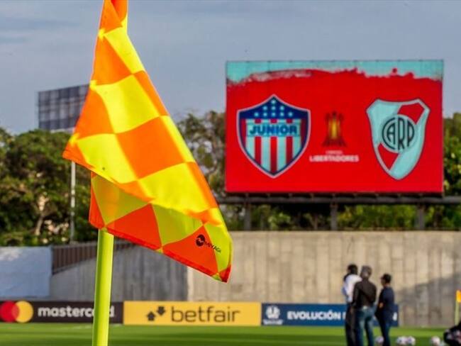 Con reguetón pretendían distraer al River Plate de tensa situación en Barranquilla. Foto: Colprensa
