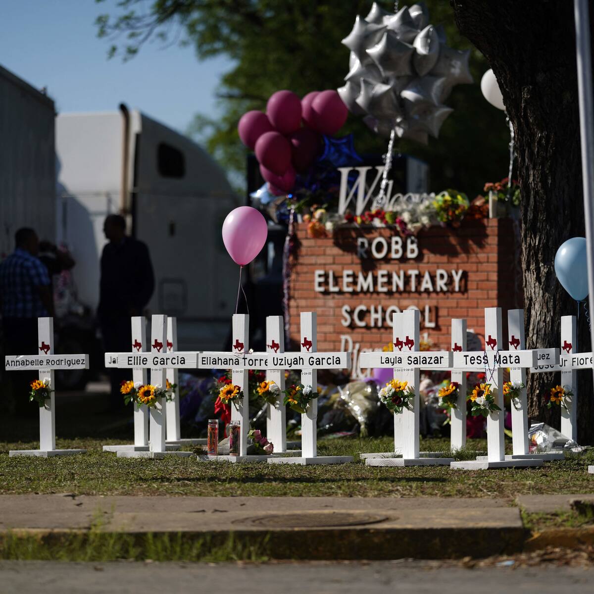 “Ella soñaba con viajar y estudiar leyes”: bisabuelo de víctima de tiroteo en Texas