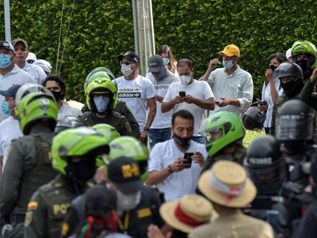 "Urgimos porque se investigue y sancione el ataque que deja por lo menos ocho indígenas heridos, entre ellos varias mujeres lideresas y defensores", indicó. Foto: Getty Images / LUIS CARLOS AYALA