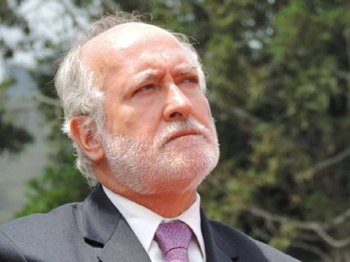 “Vienen tiempos de profundas discusiones para el país”: congresista Guido Echeverry