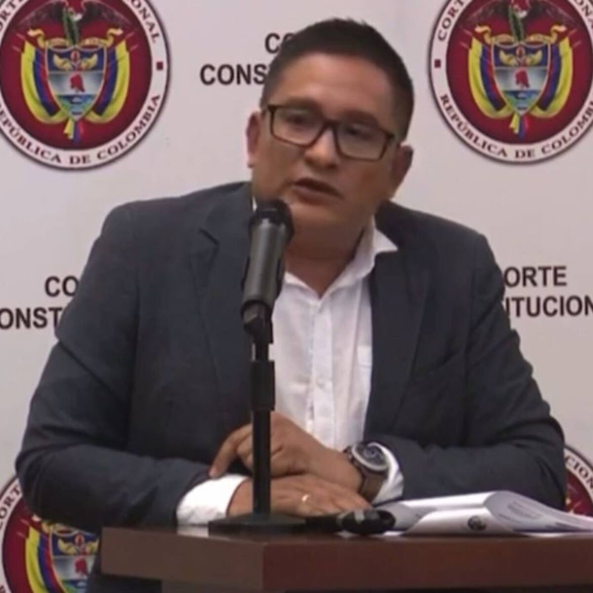 Alcalde asegura que están sometidos al ridículo por diálogos del Gobierno con ‘Calarcá’