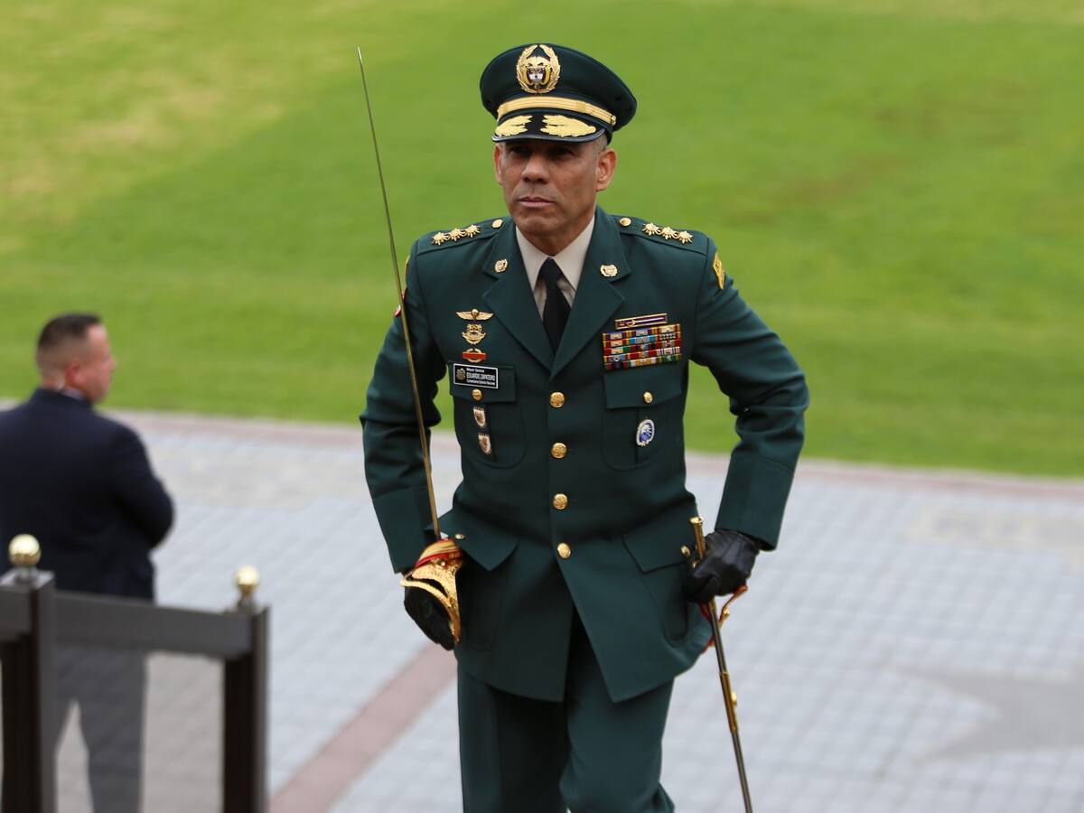 Corte Suprema niega petición de la Fiscalía de cerrarle investigación al general Zapateiro