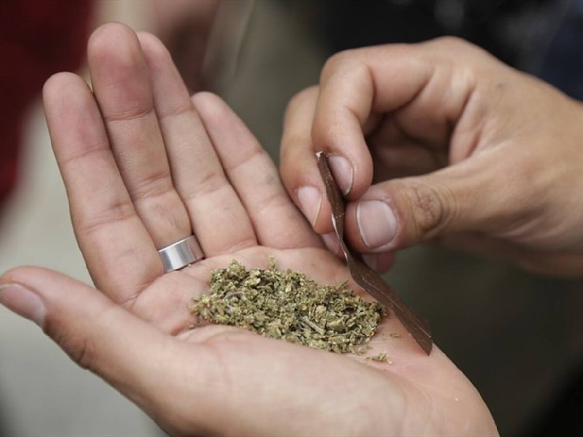 Prohibición de consumo de drogas en lugares públicos a un paso de ser ley