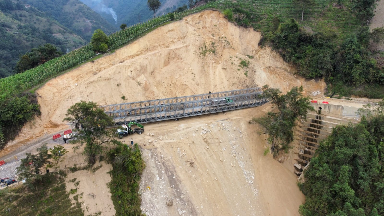 vía Curos – Málaga en Santander. Foto: Invías
