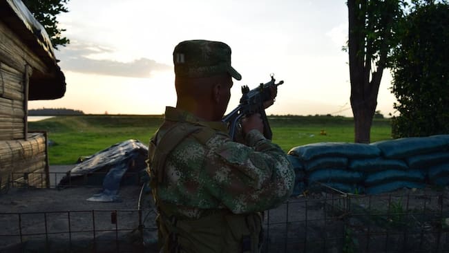 Hasta el momento los combates no han dejado muertos ni heridos. crédito: Colprensa.