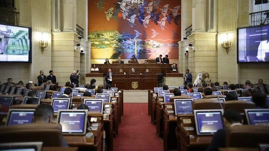 Proyecto que beneficiaría a quienes accedan a créditos con cooperativas. Foto: Colprensa