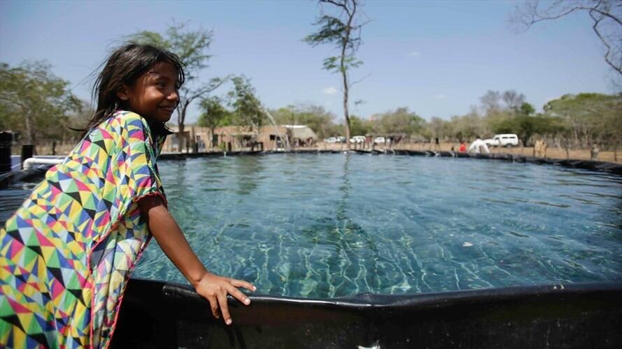 Se espera que durante el cuatrenio, con Guajira Azul se entreguen un total de 120 pilas públicas en 19 módulos que mejorarán la calidad de vida en la región. Foto: Colprensa