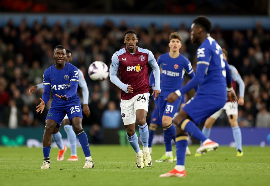 Jhon Jader Durán en partido de Premier League contra Chelsea. Foto: Getty Images.