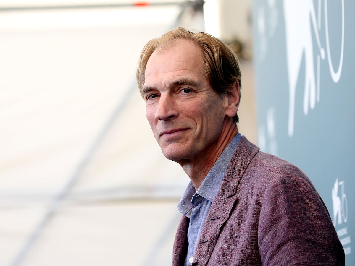 Reportan como perdido al actor Julian Sands tras excursión en California, EE. UU.