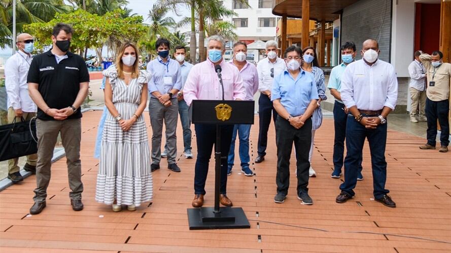 Duque fija la meta de construir más de 80 viviendas mensuales en Providencia . Foto: Cortesía Presidencia