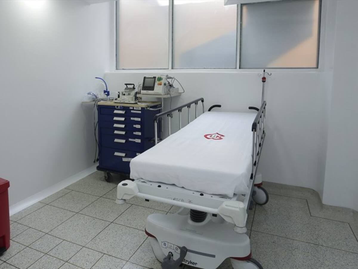 Mujer denuncia que EPS dilató importante cirugía para su padre