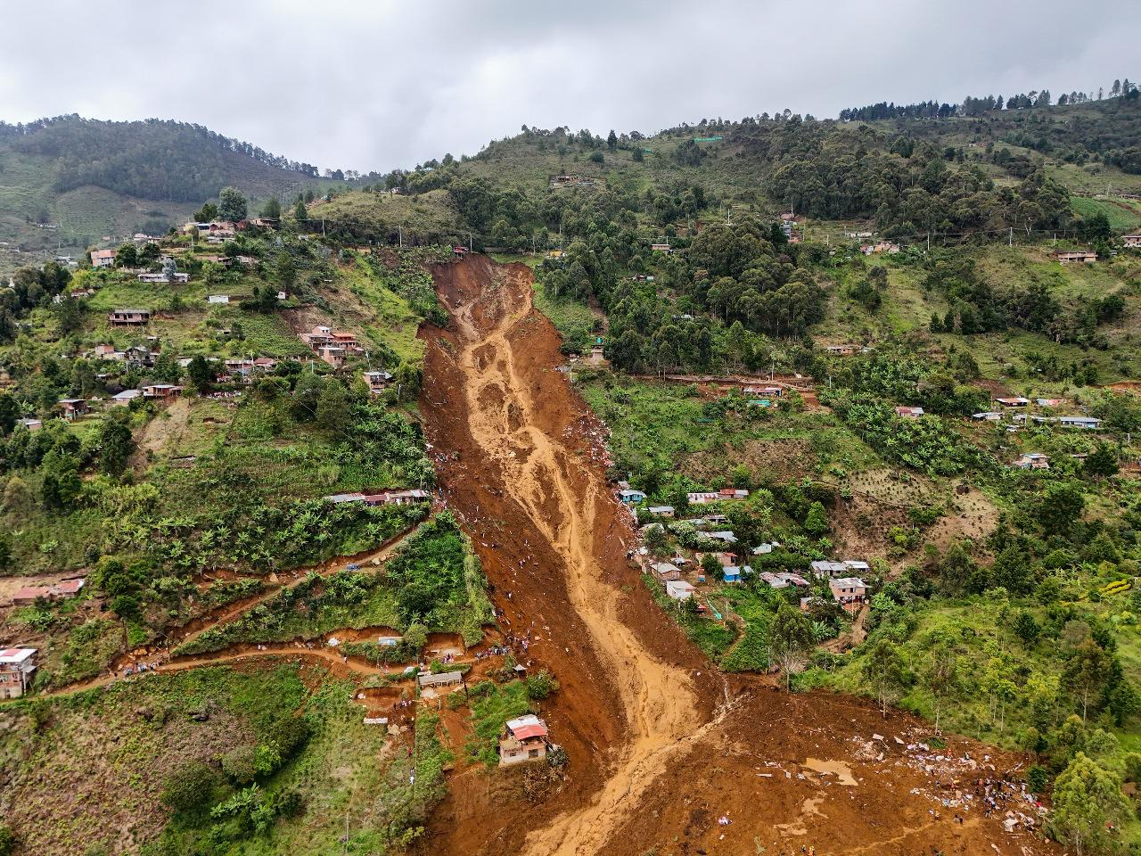 Así van las labores de búsqueda de más de 15 desaparecidos en Bello tras emergencia por lluvias