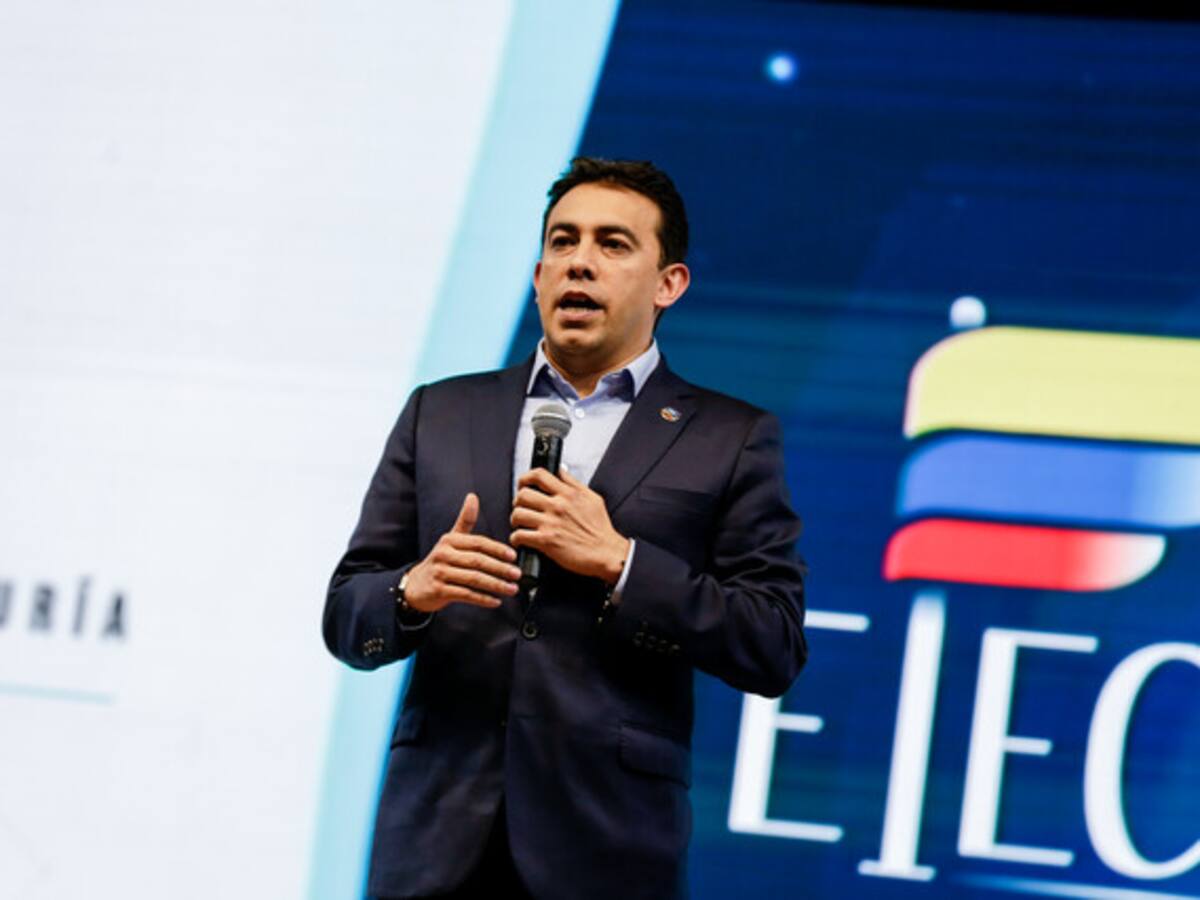 Niegan medida que pretendía suspender al registrador Alexander Vega