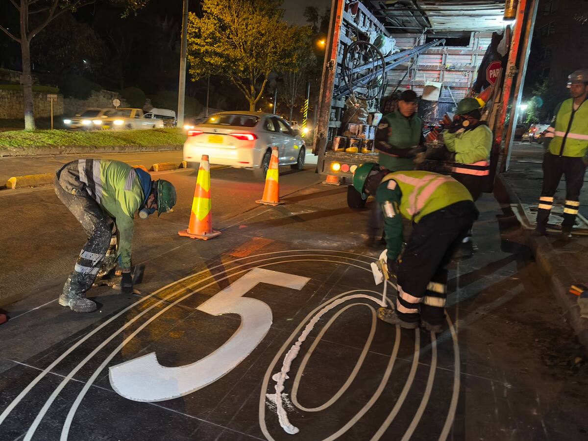 Atención, conductores: hay nueva señalización de cámaras de fotodetección en Bogotá