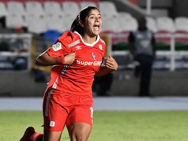 “Confío en que la liga colombiana puede estar entre las mejores del mundo”: Catalina Usme, futbolista del América de Cali