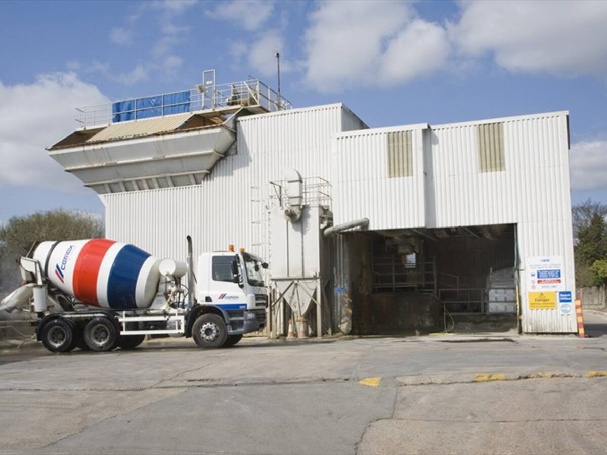 Cemex buscará tumbar decisión de la SIC ante otras instancias